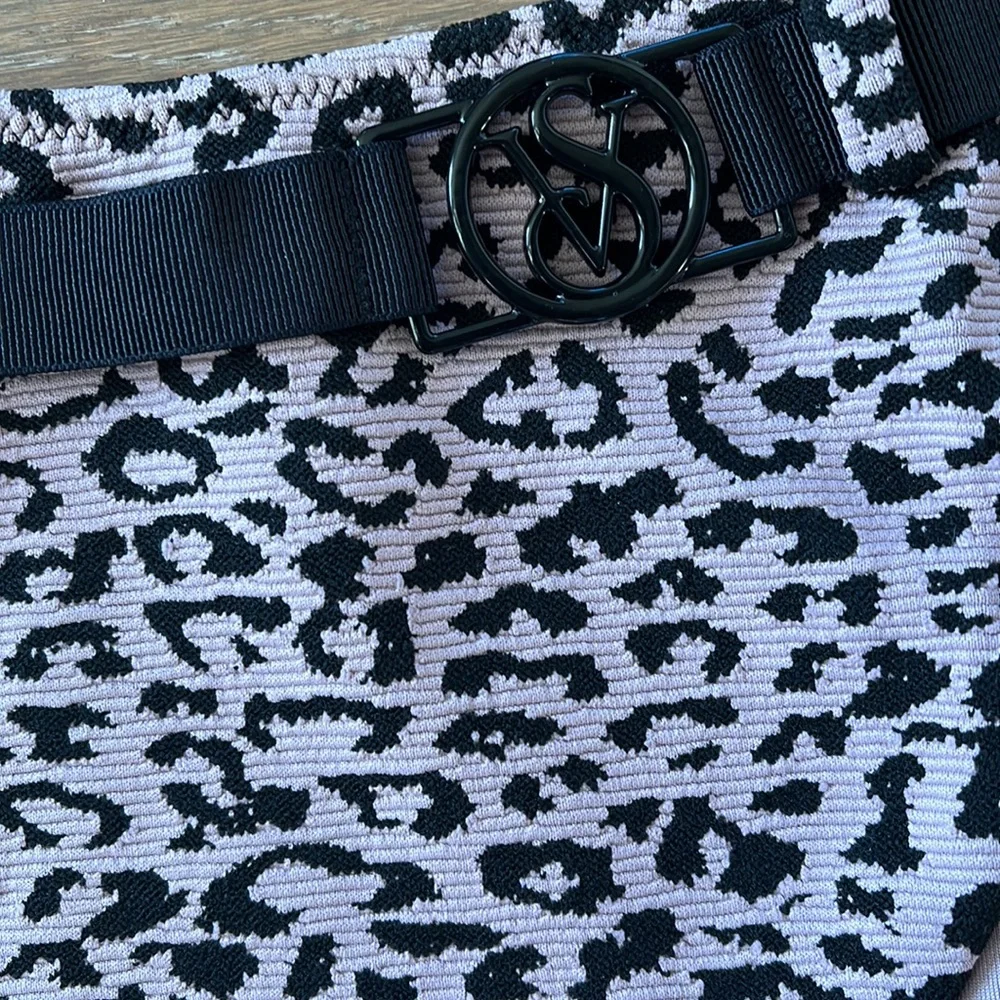 Victoria’s Secret Black and Dusty Pink Leopard Print Swim Bottoms | M
